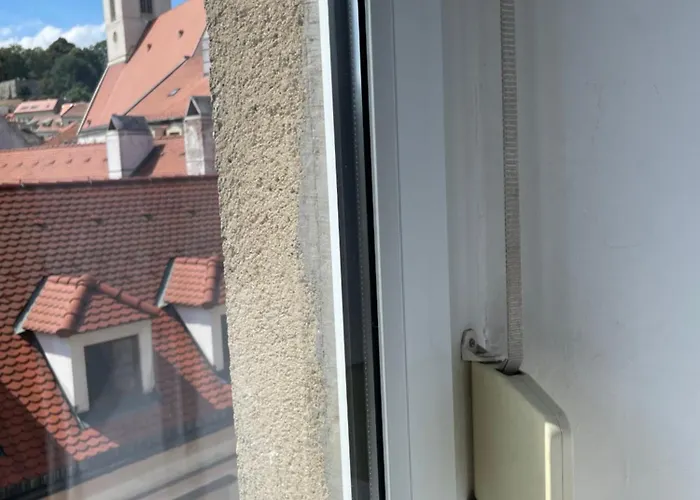 Location Air-conditioned